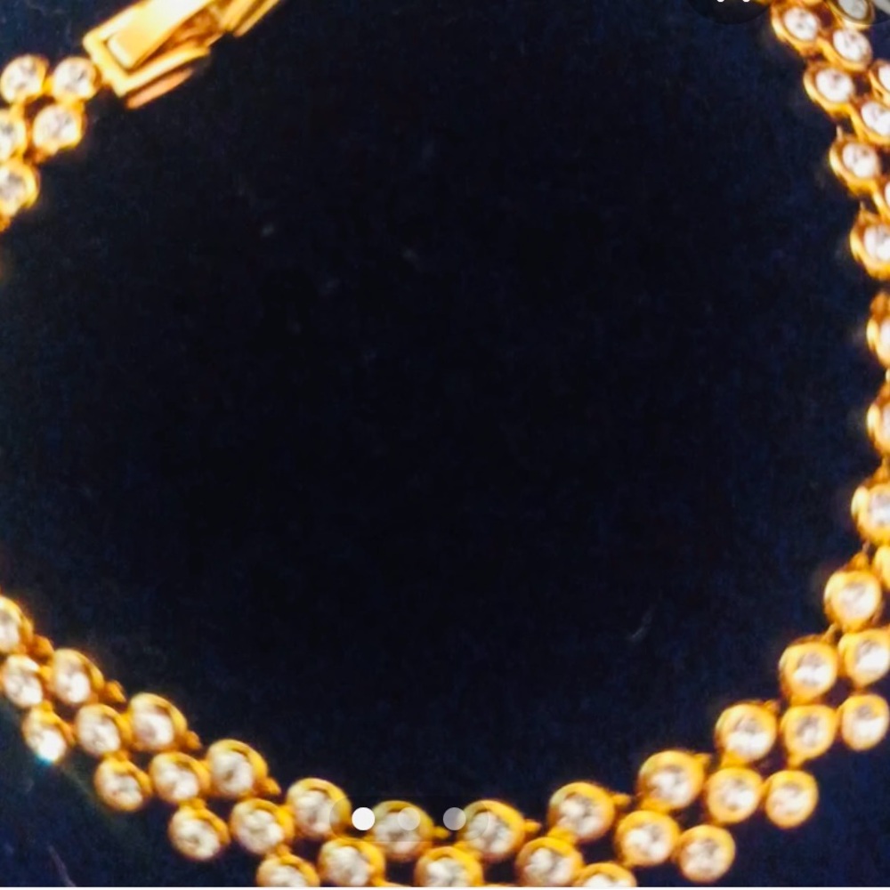 Jacqueline Bouvier Kennedy Elegant Gold and Crystal Women's Bracelet - Picture 13 of 16
